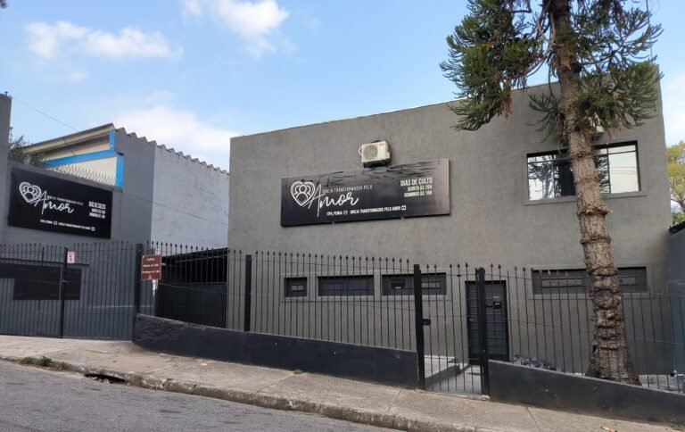 Fachada da Igreja Transformados pelo Amor - Jd. Penha